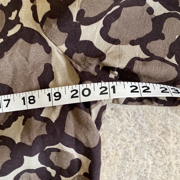 East 5th linen button down blouse. Pebble print, collared Mature brand Size PL - Picture 9 of 10